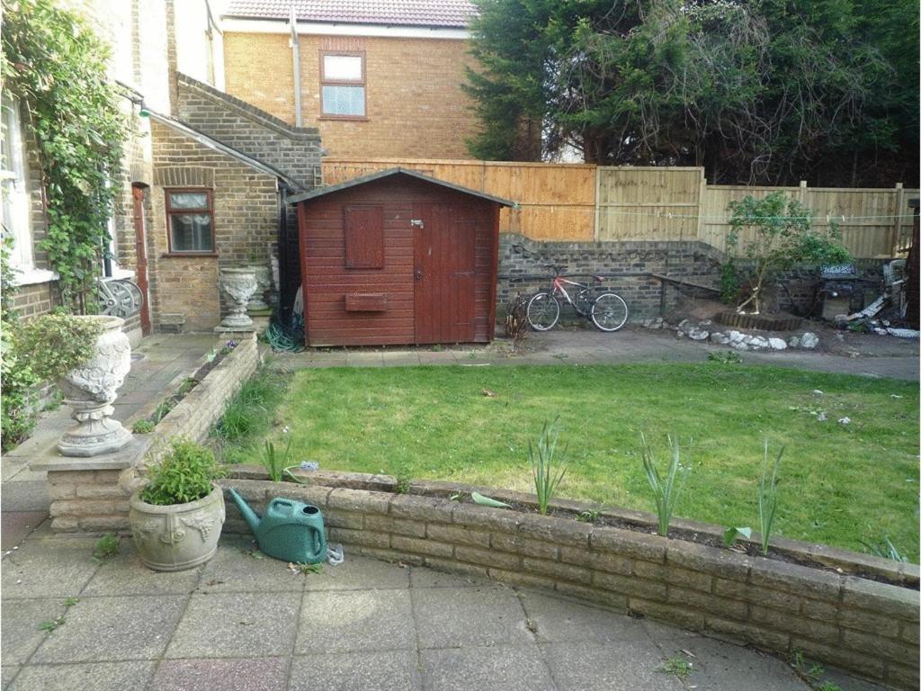 Arran Guest House Ілфорд Екстер'єр фото