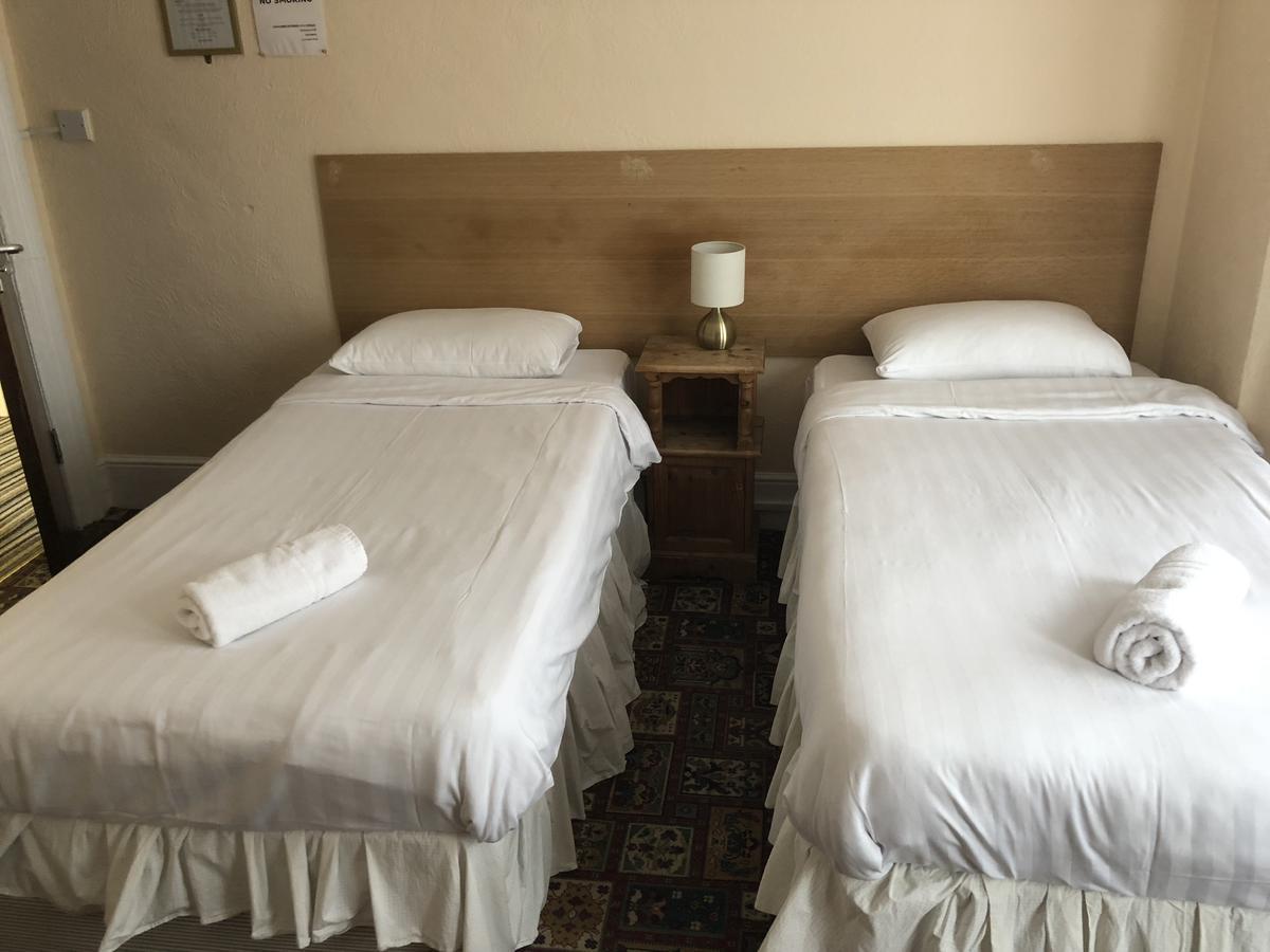 Arran Guest House Ілфорд Екстер'єр фото