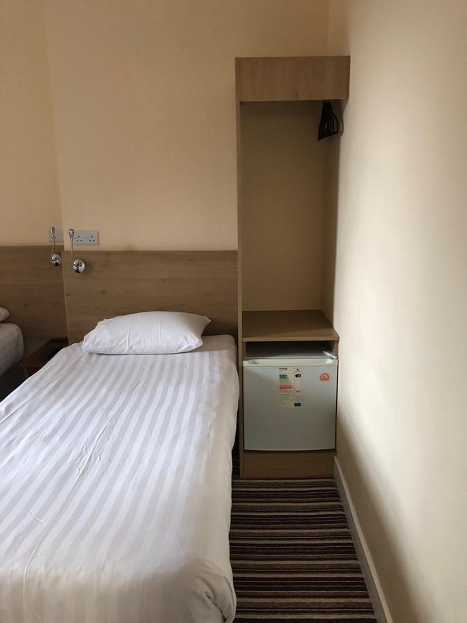 Arran Guest House Ілфорд Екстер'єр фото